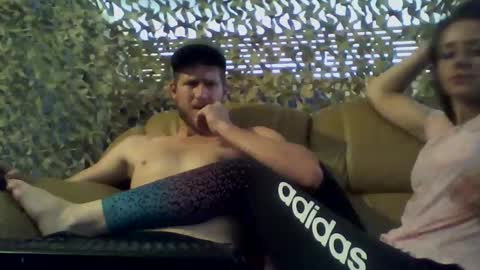 Snapshot of missmeandre chatting on 02.14.25 4bdn couple online show from 02.14.25