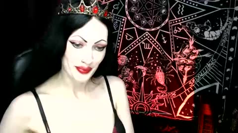 Snapshot of missmoondoll chatting on 09.18.25 MissMoonDoll online show from 09.18.25