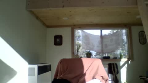 Snapshot of missmoonmagic13 chatting on 12.13.24 Maxxx online show from 12.13.24