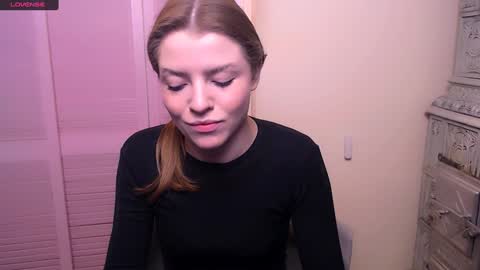 Snapshot of missoliviaa_ chatting on 12.22.24 Olivia online show from 12.22.24