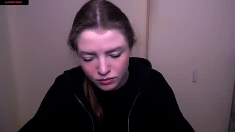 Snapshot of missoliviaa_ chatting on 02.22.25 Olivia online show from 02.22.25