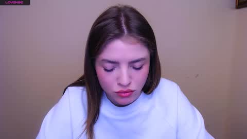 Snapshot of missoliviaa_ chatting on 02.25.25 Olivia online show from 02.25.25
