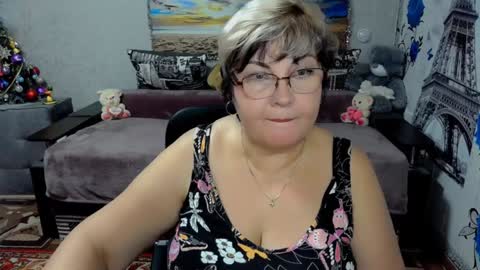 Snapshot of missritabella chatting on 01.08.25 Rita online show from 01.08.25