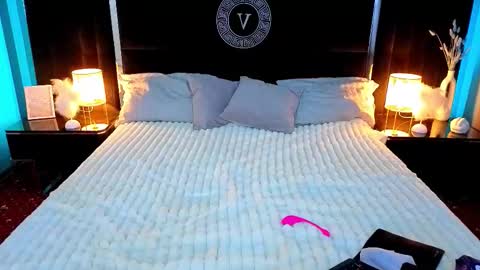 Snapshot of missrossi chatting on 10.17.25 missrossi online show from 10.17.25