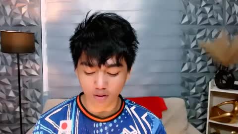 Snapshot of mister_officer chatting on 12.18.24 SAINT SACHI will make your day online show from 12.18.24