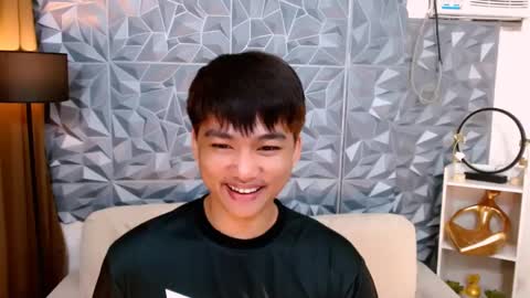 Snapshot of mister_officer chatting on 02.22.25 SAINT SACHI will make your day online show from 02.22.25