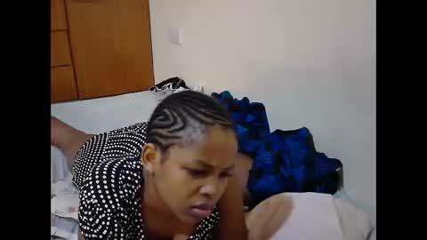 Snapshot of misty_shee chatting on 09.11.25 misty_shee online show from 09.11.25
