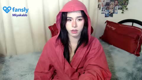 Miyakabebe online show from 11.05.25