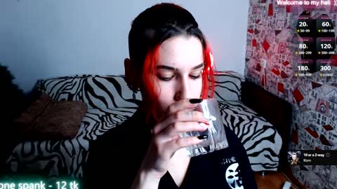 Snapshot of miyaway chatting on 12.21.24 Miya Weekend this week Wednesday and Thursday online show from 12.21.24