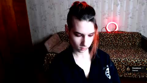 Snapshot of miyaway chatting on 02.09.25 Miya Weekend this week Wednesday and Thursday online show from 02.09.25