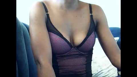 Snapshot of mlle_kali chatting on 09.30.25 Mlle Kali online show from 09.30.25