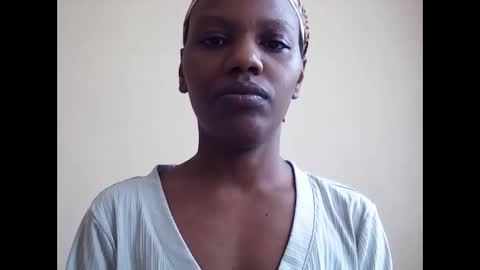 Snapshot of mlle_kali chatting on 10.08.25 Mlle Kali online show from 10.08.25