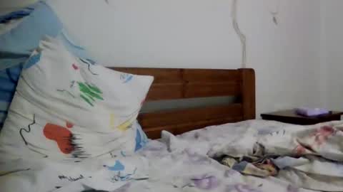 Snapshot of mmiltos chatting on 10.17.25 mmiltos online show from 10.17.25