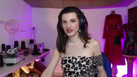 moira_hot online show from 09.11.25