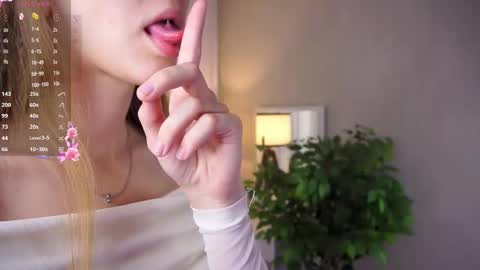 Laura online show from 09.26.25