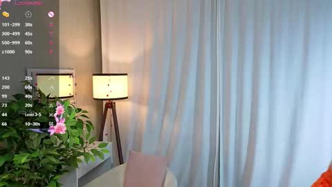 Laura online show from 11.18.25