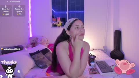 Snapshot of molly_g18 chatting on 02.07.25 MARIANA online show from 02.07.25