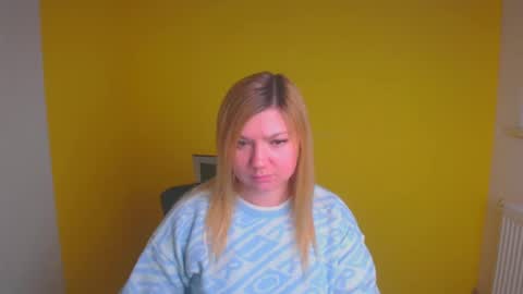 Snapshot of molly_moree chatting on 01.12.25 Molly online show from 01.12.25