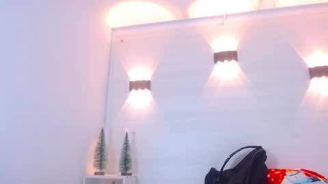 Molly Spears online show from 01.03.25