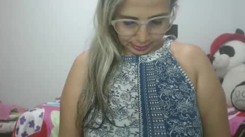 Snapshot of mollybunny01 chatting on 02.17.25 Molly Bunny online show from 02.17.25