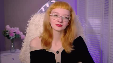 mollyjiggles online show from 10.18.25