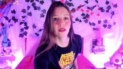 Snapshot of mollylewis18 chatting on 02.03.25 New girl Emily Valentina Michelle online show from 02.03.25