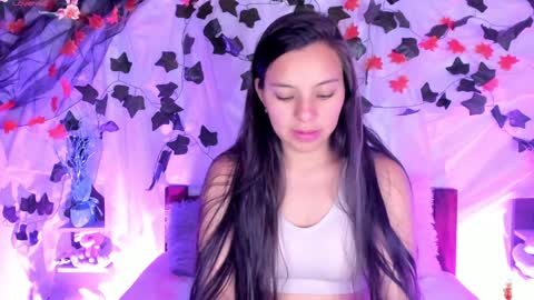 Snapshot of mollylewis18 chatting on 02.06.25 New girl Emily Valentina Michelle online show from 02.06.25