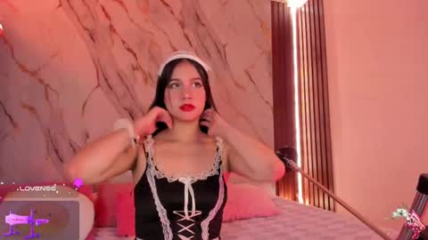 Snapshot of mollylewis18 chatting on 10.05.25 New girl Emily Valentina Michelle online show from 10.05.25