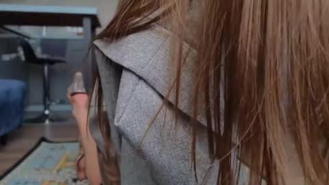 Molly online show from 11.19.25