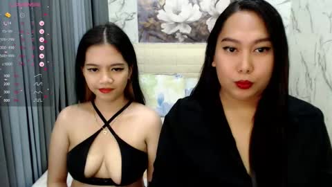Snapshot of mommyknowsbest69 chatting on 09.21.25 Hot Mommy Nathalie online show from 09.21.25