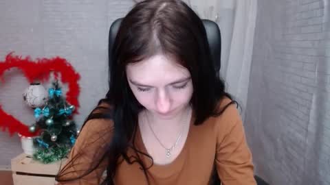 Snapshot of monakali chatting on 12.17.24 monakali online show from 12.17.24