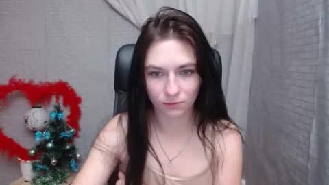 Snapshot of monakali chatting on 12.26.24 monakali online show from 12.26.24