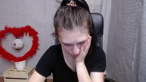 Snapshot of monakali chatting on 01.31.25 monakali online show from 01.31.25