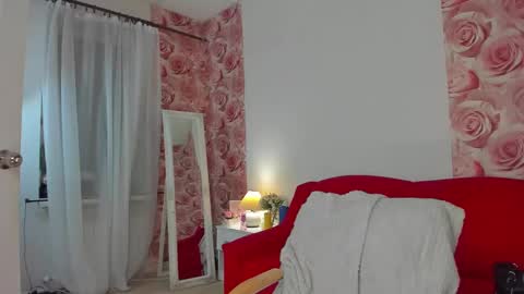 Snapshot of monasteel chatting on 12.18.24 Monica online show from 12.18.24
