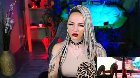 Monika online show from 02.04.25