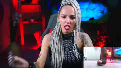 Monika online show from 02.18.25