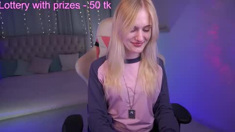 Monica  online show from 09.26.25