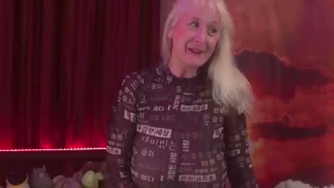 Snapshot of monicutex chatting on 12.14.24 Monika online show from 12.14.24