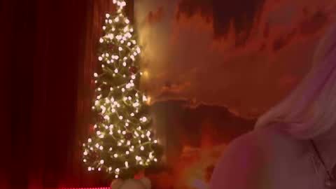 Snapshot of monicutex chatting on 12.29.24 Monika online show from 12.29.24