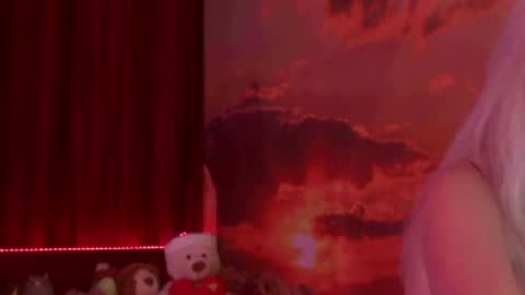 Snapshot of monicutex chatting on 01.12.25 Monika online show from 01.12.25