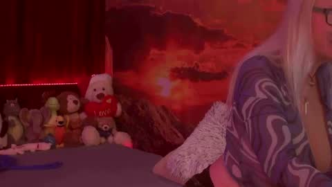 Snapshot of monicutex chatting on 02.14.25 Monika online show from 02.14.25