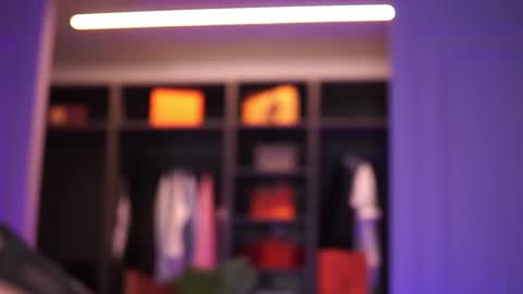 Moni online show from 10.09.25