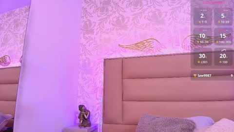 Adriana online show from 10.31.25