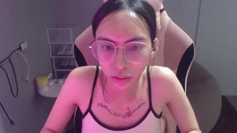 Snapshot of monstercockselfsuck chatting on 02.20.25 ELYSE A SIMPLE GIRL online show from 02.20.25