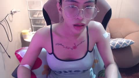 Snapshot of monstercockselfsuck chatting on 02.22.25 ELYSE A SIMPLE GIRL online show from 02.22.25
