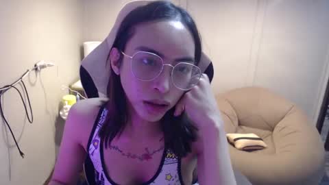 Snapshot of monstercockselfsuck chatting on 02.28.25 ELYSE A SIMPLE GIRL online show from 02.28.25