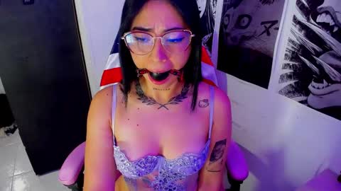 MOON online show from 01.05.25