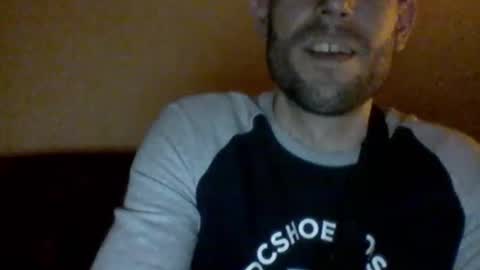 Snapshot of morenikoo26 chatting on 10.15.25 morenikoo26 online show from 10.15.25