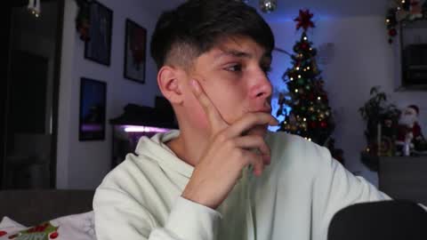 Snapshot of morgan_hiller chatting on 12.03.24   online show from 12.03.24