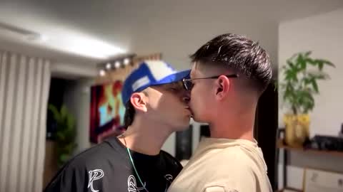 Snapshot of morgan_hiller chatting on 09.21.25   online show from 09.21.25